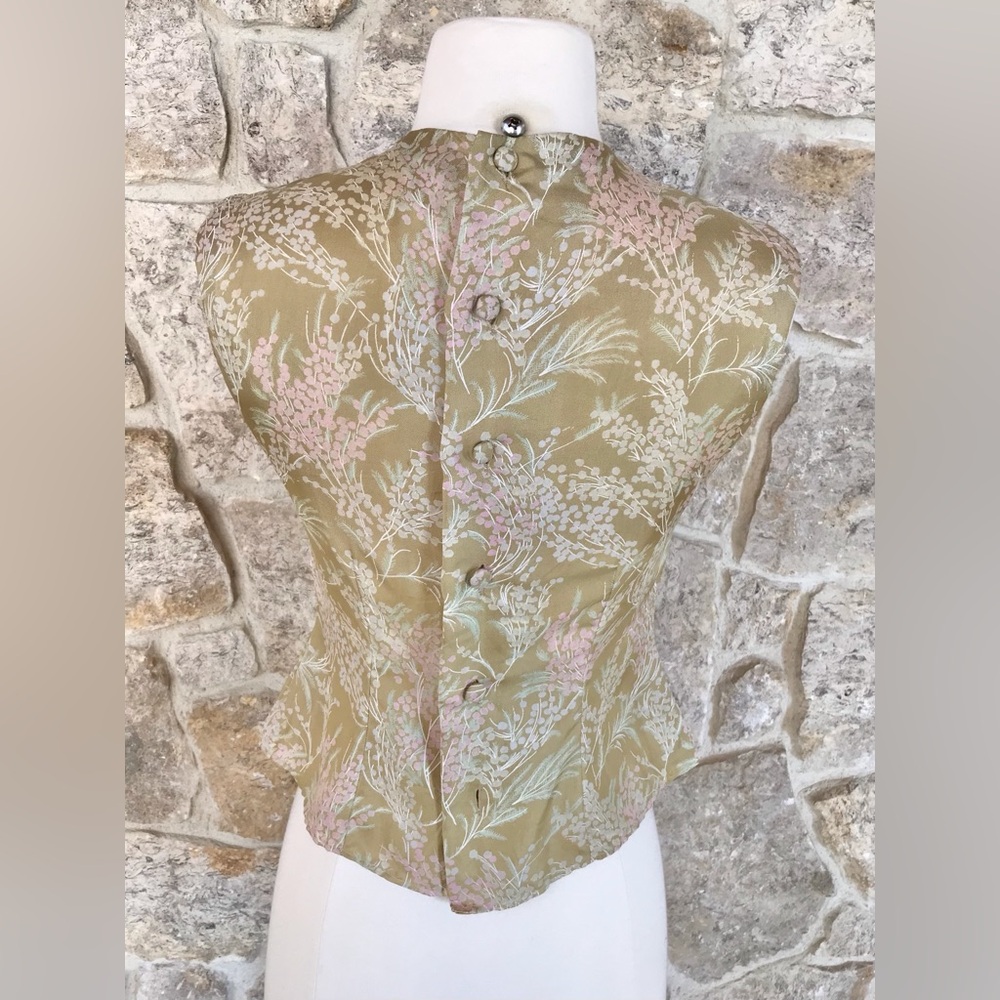 Vintage 1960s 1970s Beautiful Pastel Floral Silk Back Button Blouse with Bow - Picture 14 of 15